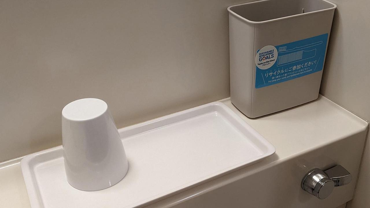Toyoko Inn Hokkaido Hakodate Ekimae Daimon Bagian luar foto